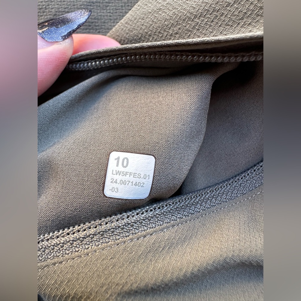 Lululemon Adapted State High-Rise Jogger Size 10 Gray Athleisure Run READ - Picture 6 of 13